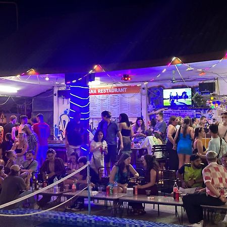 Nana Backpackers Hostel Vang Vieng Dış mekan fotoğraf