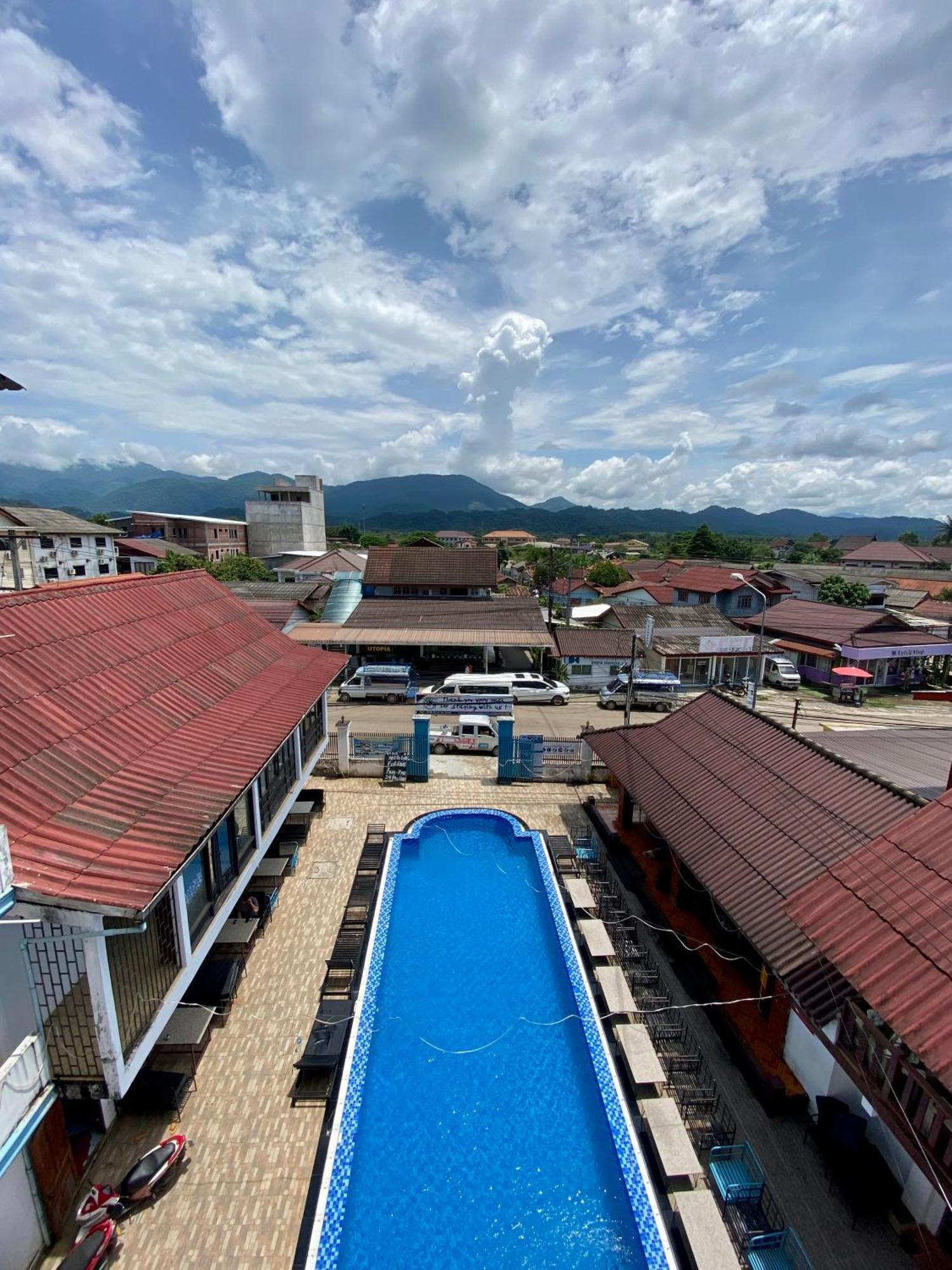 Nana Backpackers Hostel Vang Vieng Dış mekan fotoğraf