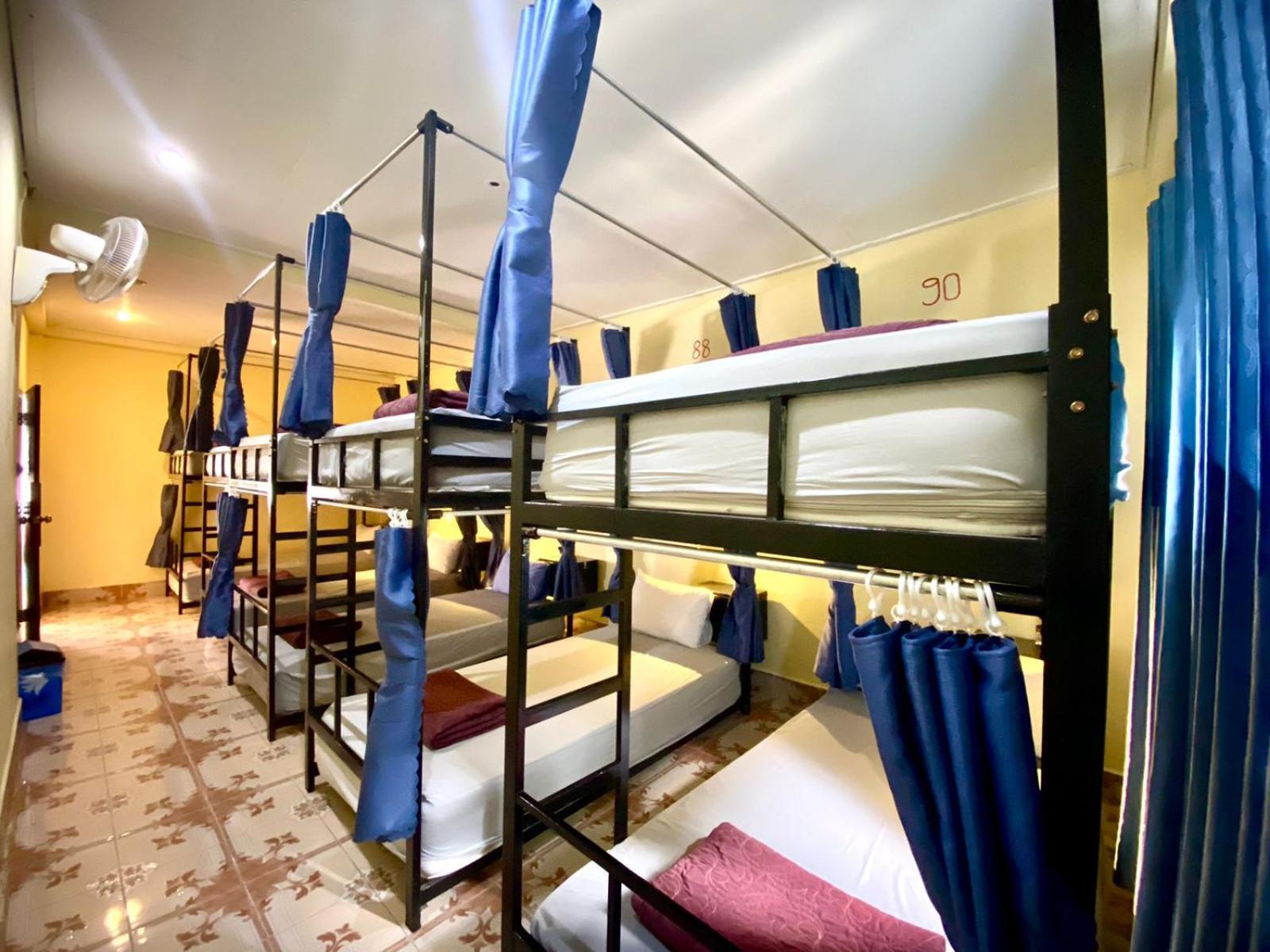Nana Backpackers Hostel Vang Vieng Dış mekan fotoğraf