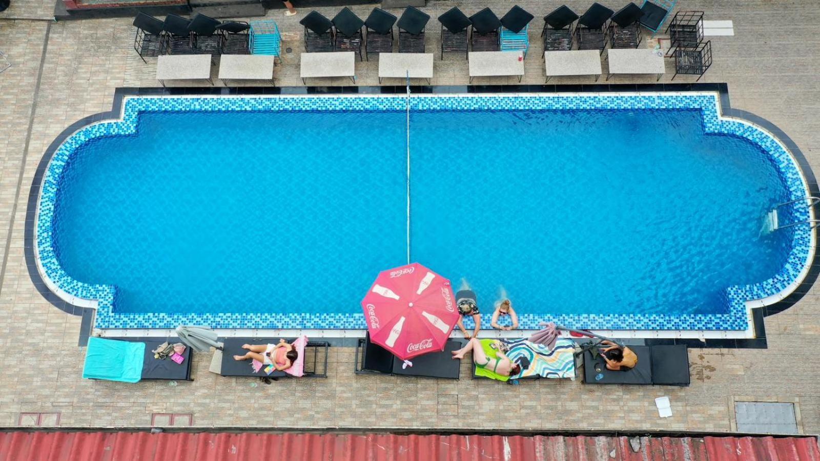 Nana Backpackers Hostel Vang Vieng Dış mekan fotoğraf