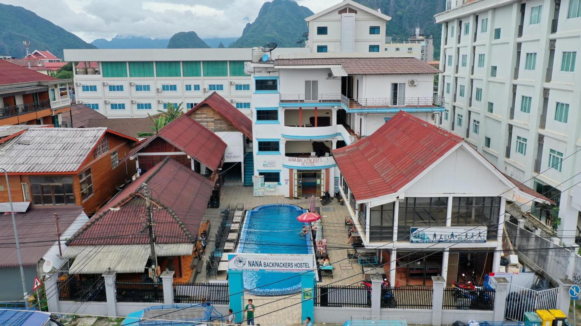Nana Backpackers Hostel Vang Vieng Dış mekan fotoğraf