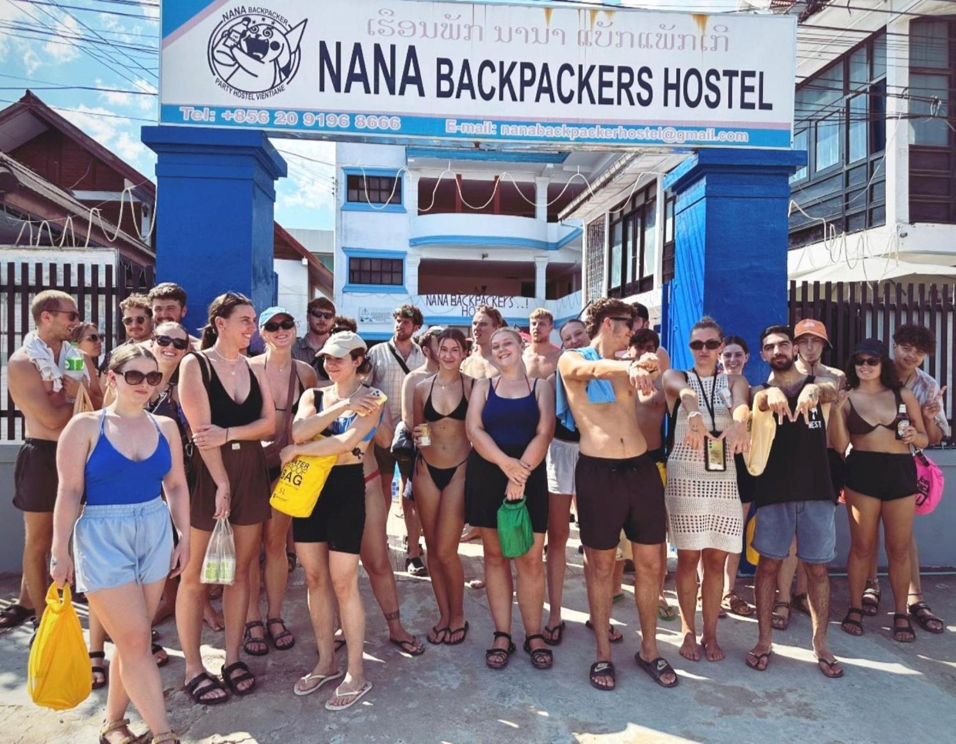 Nana Backpackers Hostel Vang Vieng Dış mekan fotoğraf