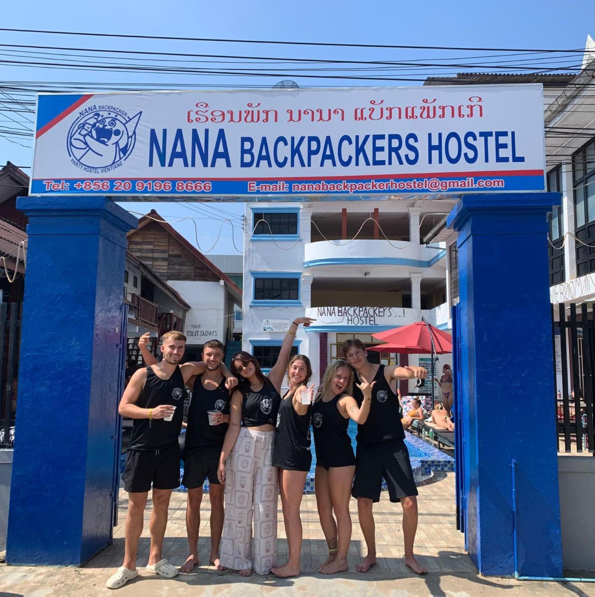 Nana Backpackers Hostel Vang Vieng Dış mekan fotoğraf